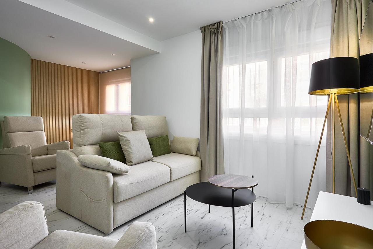 Expoholidays- Paseo Maritimo Appartement *